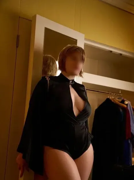 Cora Leigh