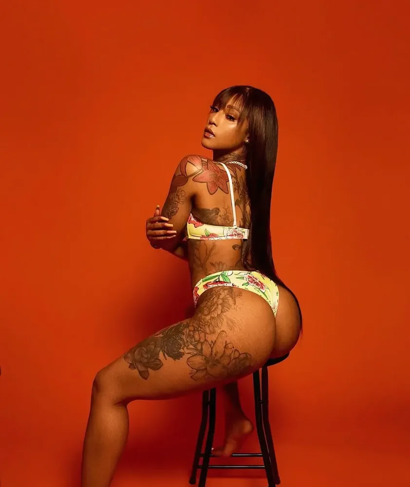 Theofficialmizztwerksum