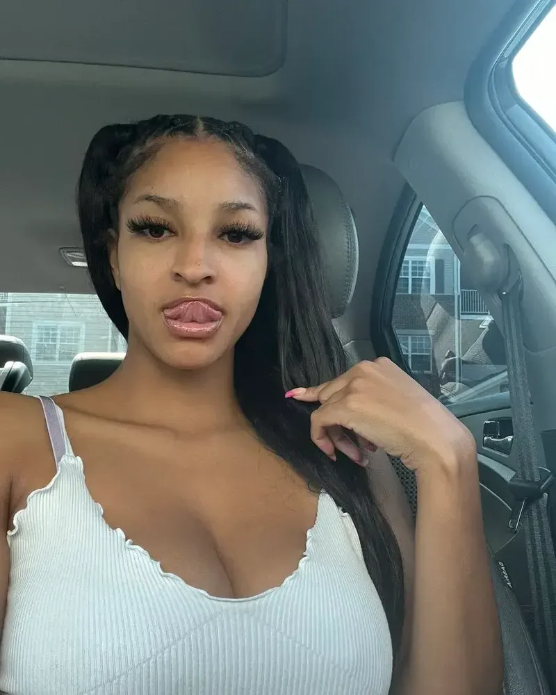 Foxybrown2022