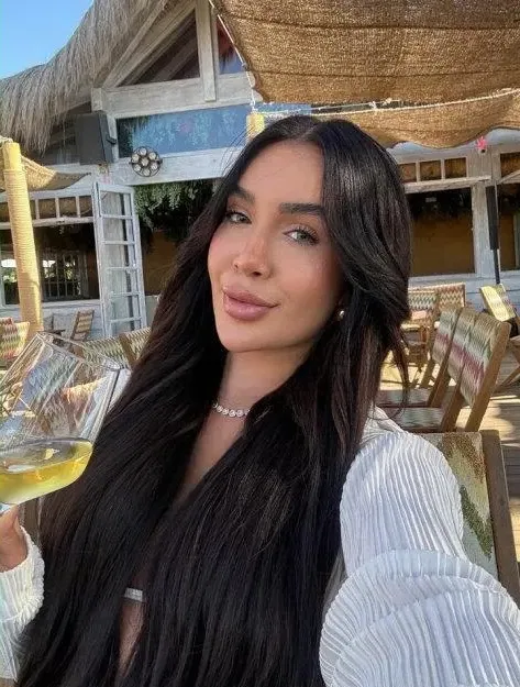 Mia